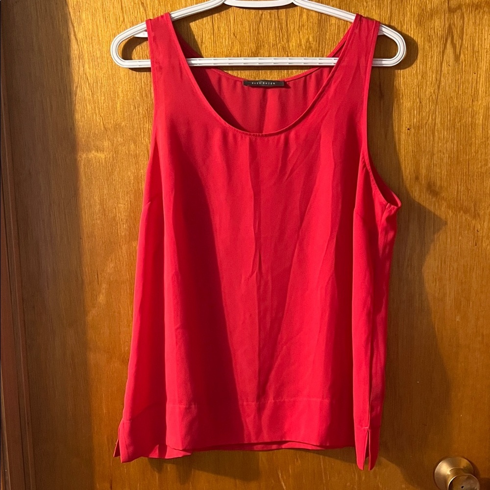 Woman’s Suzy Shier Bright Red/Pink Scoop Neck Camisole Large